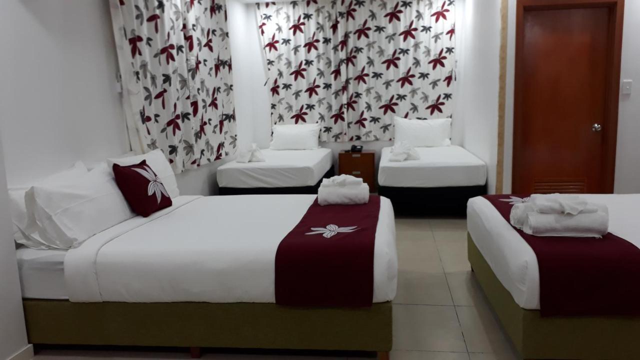 Alec'S Hotel Απία Εξωτερικό φωτογραφία
